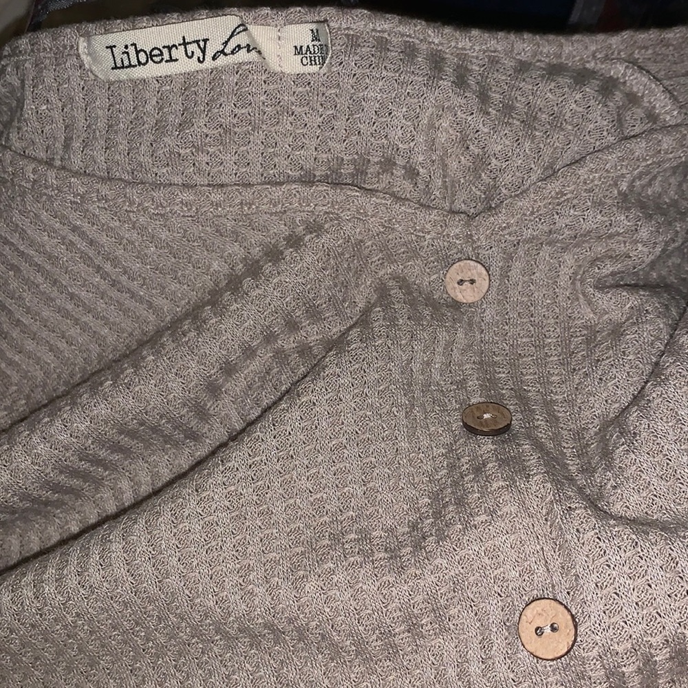 It’s a shirt long sleeve and soft